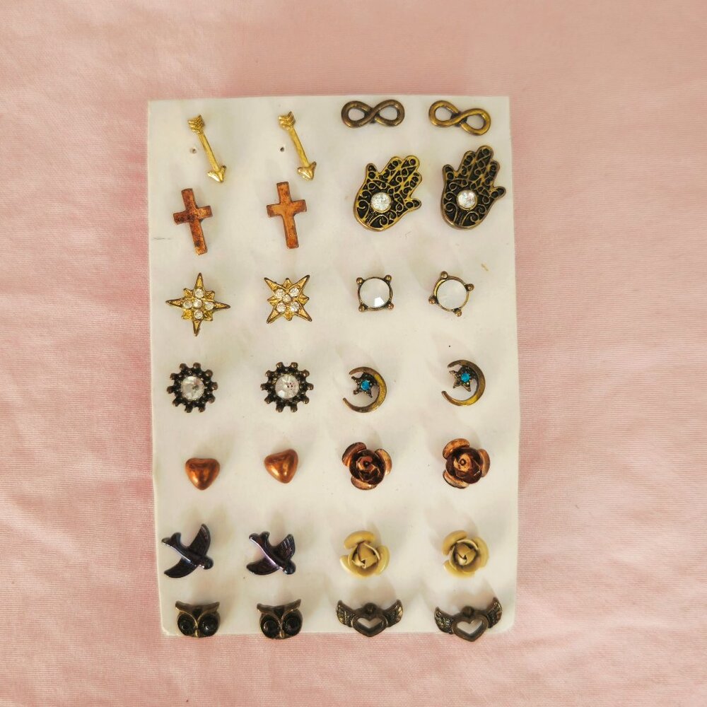 Multi-pair Set of Fashion Stud Earrings